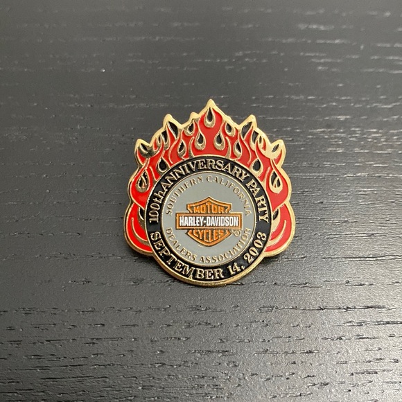 Harley-Davidson 100th Anniversary Party Dealer Association Pin - 2003 - Picture 1 of 4